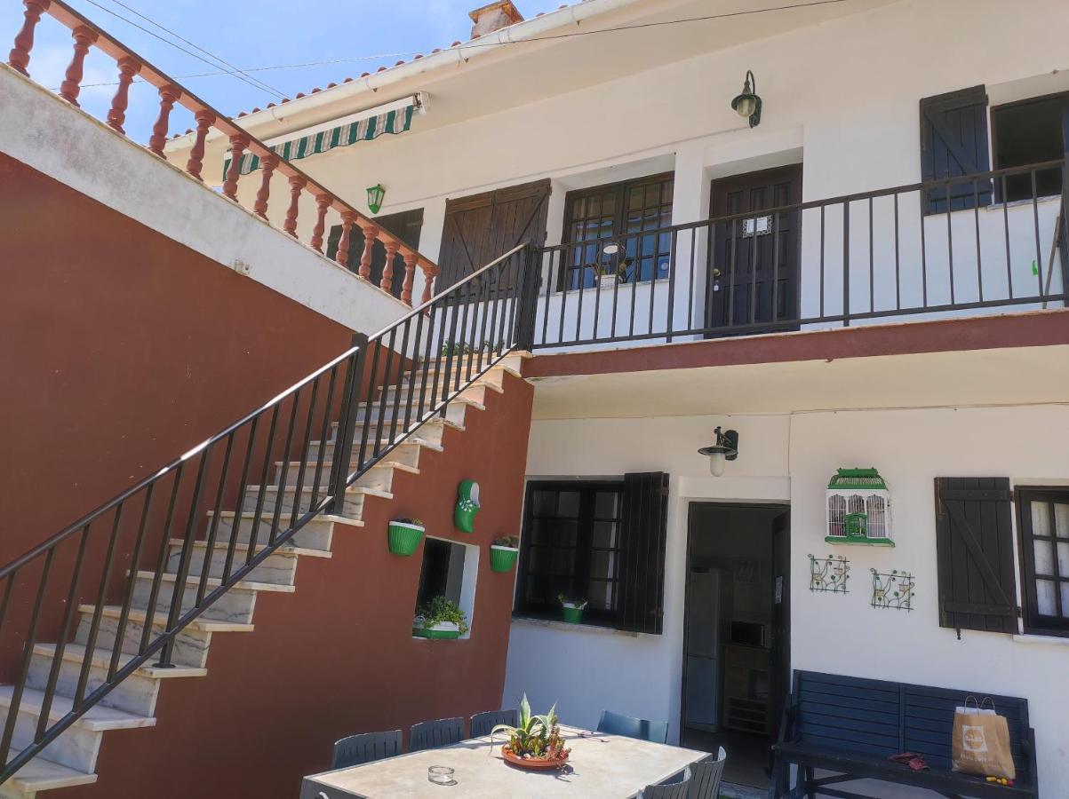Lemos Family Beach House Nazaré Buitenkant foto